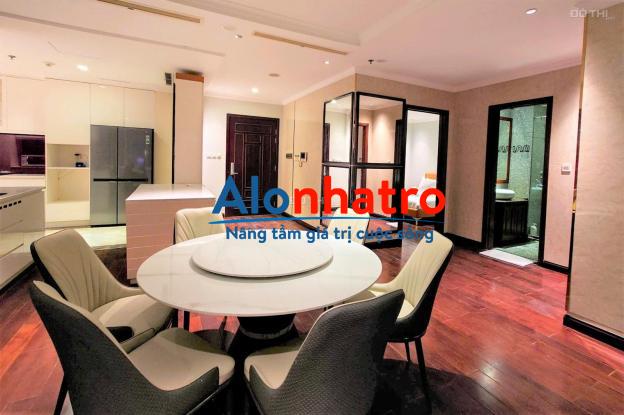 Cho thuê căn hộ 3PN Vincom Đồng Khởi, 160m2 view Nhà thờ Đức bà, Q.1