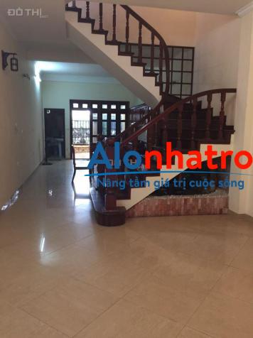 Cho thuê nhà riêng Khuất Duy Tiến , nhà thoáng mát, sạch sẽ , oto vào nhà