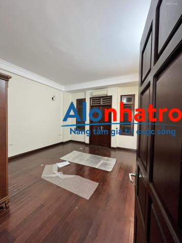 Cho thuê nhà riêng Khuất Duy Tiến , nhà thoáng mát, sạch sẽ , oto vào nhà
