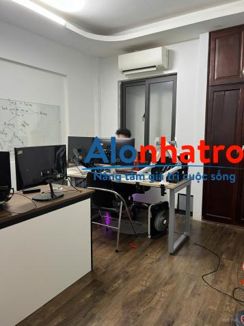 Cho thuê hà riêng Tố Hữu, 40 m2 x 5 tầng, nhà sạch đẹp, thiết kế hiện đại