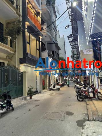 HOT...HOT...SIÊU PHẨM MẶT PHỐ ĐÔNG CÁC - PHỐ CHUYÊN THỜI TRANG