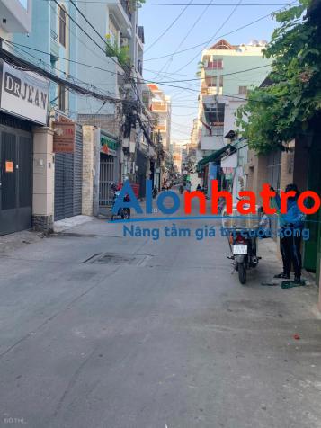 Nhà riêng 2 tầng mới xây sửa xịn xò, vào ở ngay, tọa lạc tại Cách Mạng Tháng Tám, p 13, Q10, HCM.