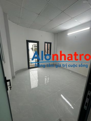 Nhà riêng 2 tầng mới xây sửa xịn xò, vào ở ngay, tọa lạc tại Cách Mạng Tháng Tám, p 13, Q10, HCM.