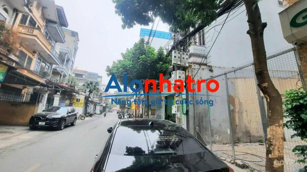 Bán nhà mặt phố tại Đường Đức Giang, Long Biên, Hà Nội