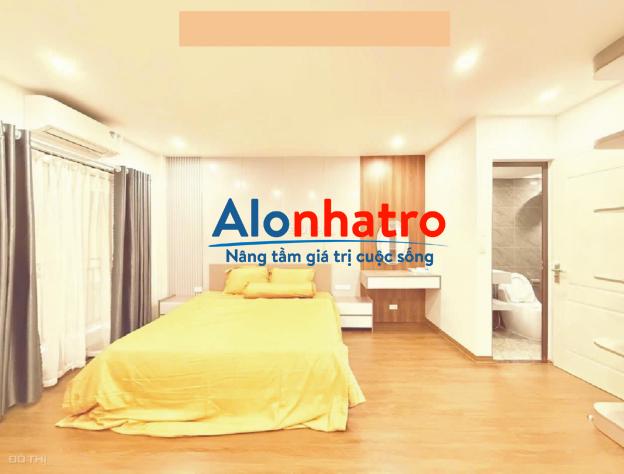 Bán nhà mới xây Cầu Giấy, 5 tầng, tặng 100% nội thất, giá 6.86 tỷ.