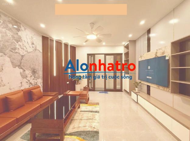 Bán nhà mới xây Cầu Giấy, 5 tầng, tặng 100% nội thất, giá 6.86 tỷ.