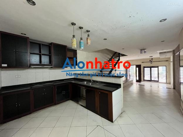 Cho thuê nhà riêng Khu đô thị Văn Quán, 70 m2 x 4 tầng, đường oto tránh
