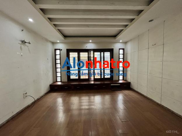 Cho thuê nhà riêng Khu đô thị Văn Quán, 70 m2 x 4 tầng, đường oto tránh