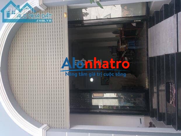 Cho thuê phòng phan xích long phú nhuận