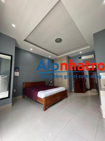 Cho thuê phòng trọ phan xích long giá rẻ có ban công