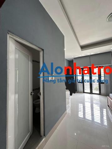 Cho thuê phòng trọ phan xích long giá rẻ có ban công
