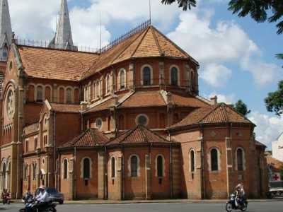 Cùng Tìm Hiểu Về kiến Trúc Nhà Thờ Đức Bà