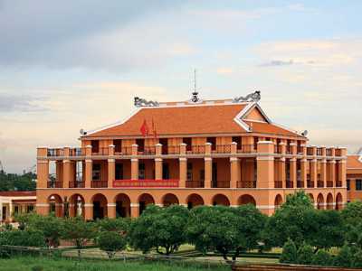 Khám Phá Những Bí Ẩn Xung Quanh Bến Nhà Rồng