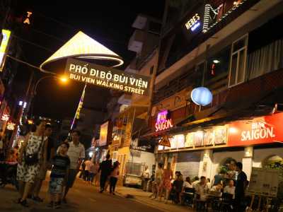 Có gì HOT ở phố đi bộ Bùi Viện ?