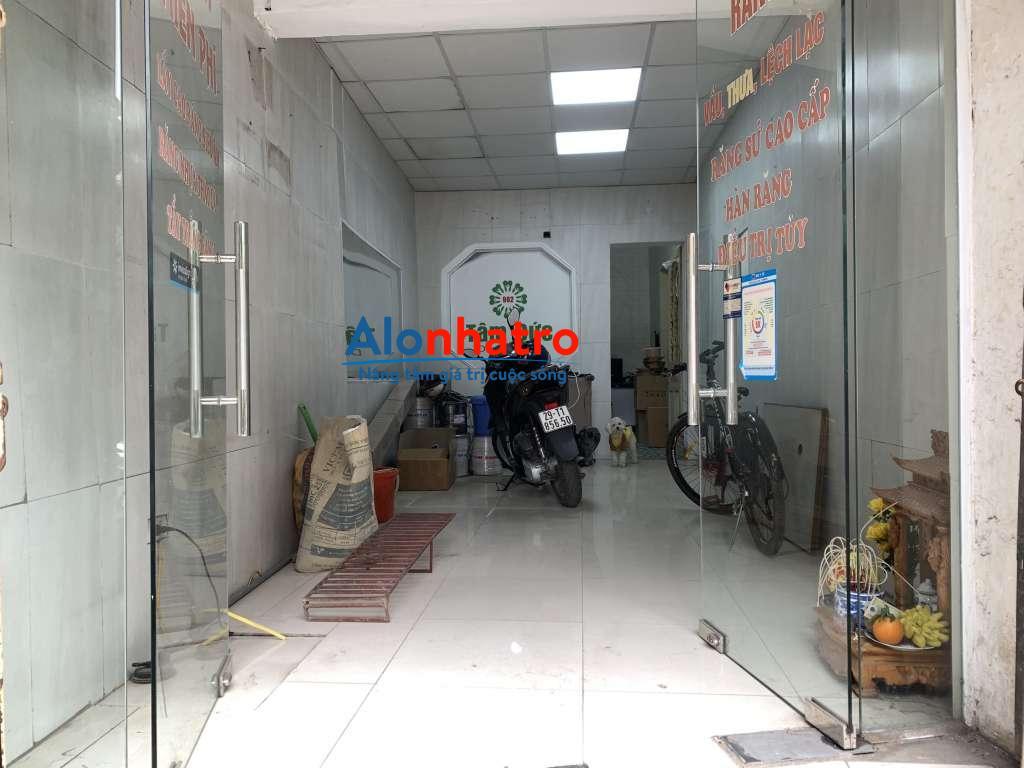 Chính chủ cho thuê mặt bằng tầng 1 số 962 đường láng, đống đa, hà nội