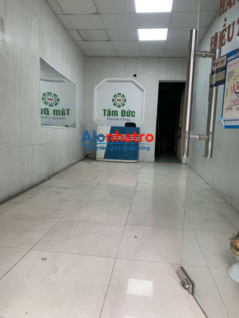 (chính chủ) cho thuê tầng 1 nhà mặt đường láng, diện tích 30m2 giá 8,5 triệu