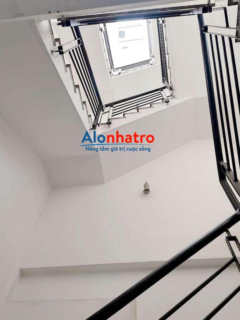 Nhà đẹp Nguyễn Ảnh Thủ, 4x30, 3 LẦU, 6PN, hẻm 6m, giá 9.5tr