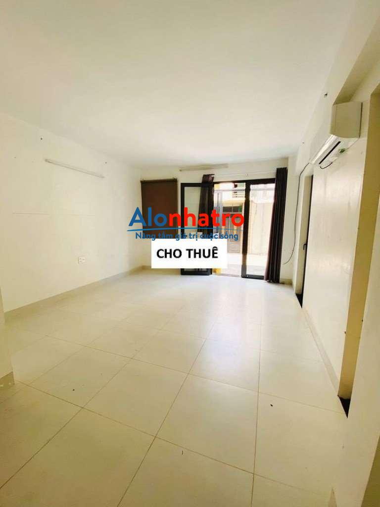 Hiện có mặt bằng trên đường Trần Văn Đang, Phường 11,Quận 3 đang trống cần cho thuê