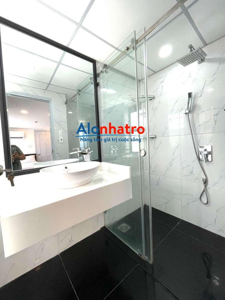 Cho thuê căn hộ có ban công cửa sổ lớn phòng ngủ tách bếp ở Nguyễn Thông Quận 3