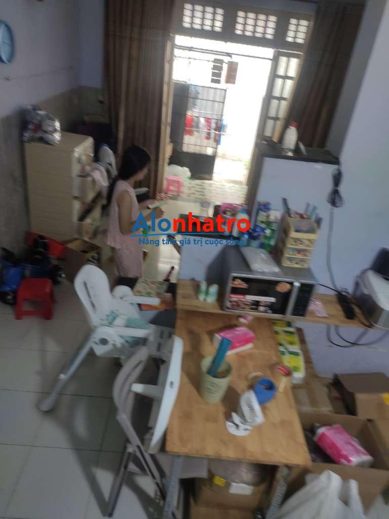 Nhà Quốc Lộ 1A, 48m2, lầu đúc, 2PN riêng, giá 4tr