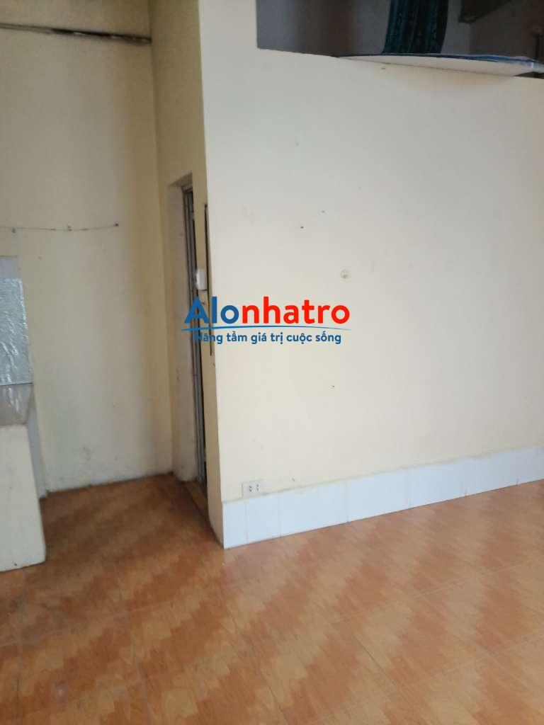 Cho Thuê phòng khép kín 20m2 Lạc Long Quân gần Hồ Tây