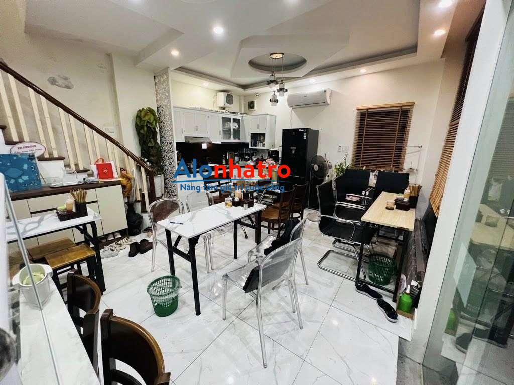 Bán nhà 5 tầng x 41m2, mặt tiền 4m giá chỉ hơn 6 tỷ, ngõ ba gác cách ô tô 5m Tựu Liệt, Thanh Trì