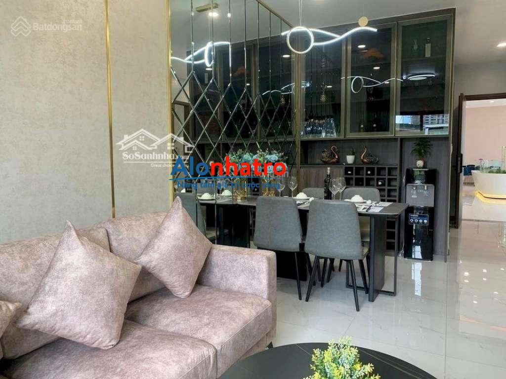 Bán gấp nhà mặt tiền đường Huỳnh Văn Bánh, Q Phú Nhuận, nhà nở hậu, giá 50,5 tỷ