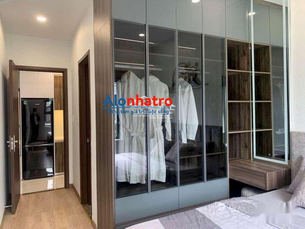 Bán gấp nhà mặt tiền đường Huỳnh Văn Bánh, Q Phú Nhuận, nhà nở hậu, giá 50,5 tỷ