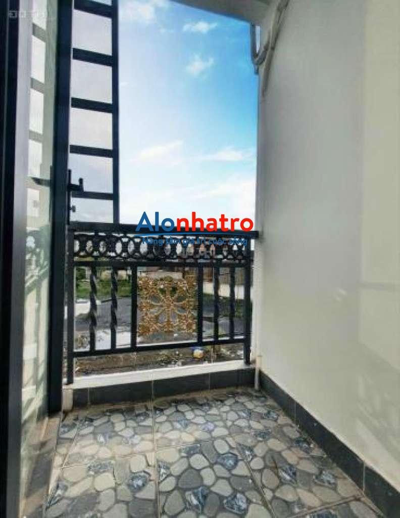 Bán nhà 1 trệt 1 lầu, tặng nội thất, mới 100%, đường Huỳnh Tấn Phát, Nhà Bè, 