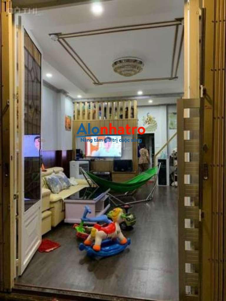 Bán nhà 25m2, 2 lầu 2 PN đường Số 18, Gò Vấp. giá 3,2 tỷ