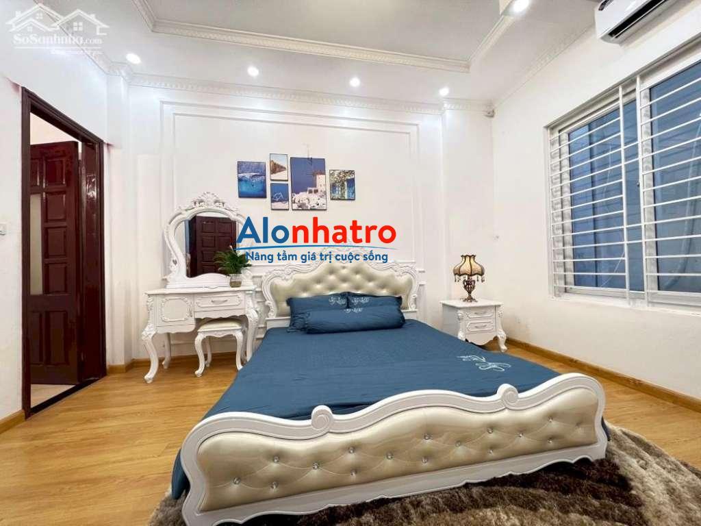 Bán nhà riêng đẹp tại phố Võ Chí Công, Cầu Giấy, HN. giá 3.88 tỷ, 35m2 