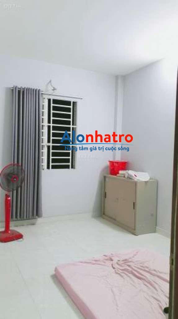 Cần bán nhà hẻm ô tô thông, sổ riêng chỉ 5 tỷ 6, Âu Cơ, Tân Bình