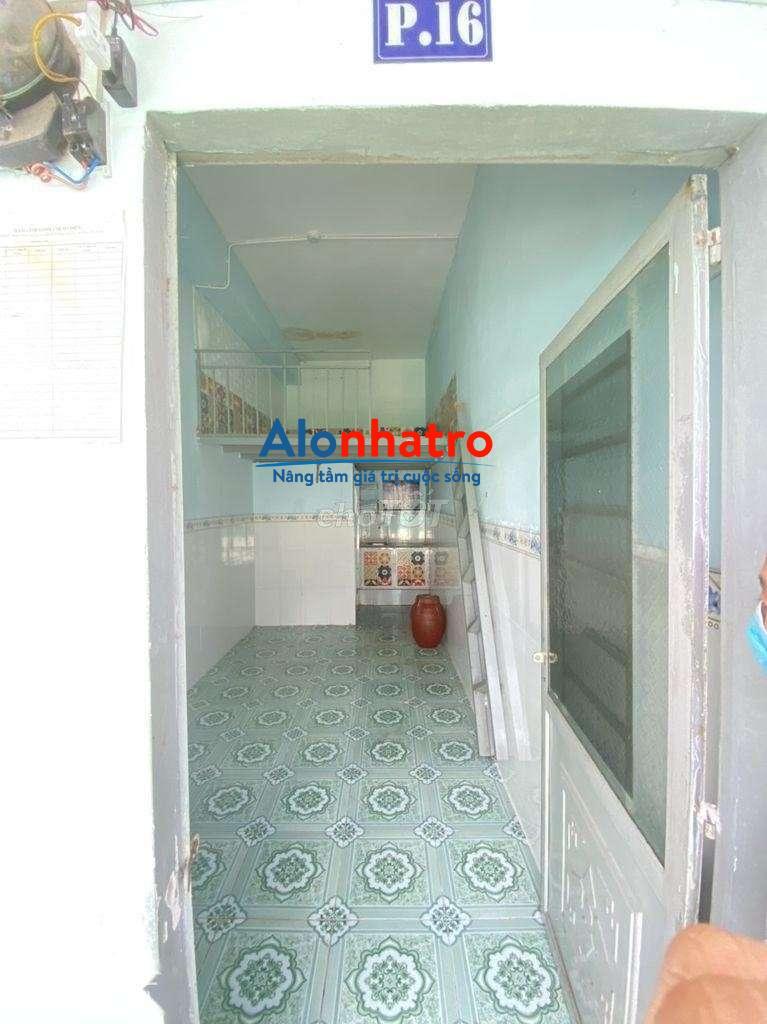 Cho thuê phòng trọ có gác đường Hòa Bình, Q.Tân Phú. Giá 2,6tr/tháng