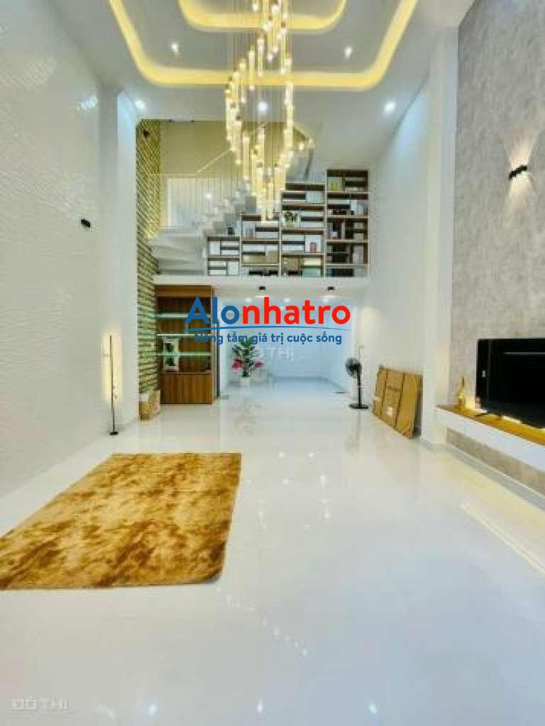 Nhà đẹp 4 tầng, 4PN, 135m2 đường Lê Văn Sỹ, Q3, giá 15.5 tỷ 