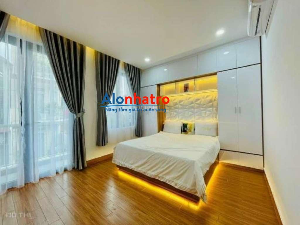 Nhà đẹp 4 tầng, 4PN, 135m2 đường Lê Văn Sỹ, Q3, giá 15.5 tỷ 