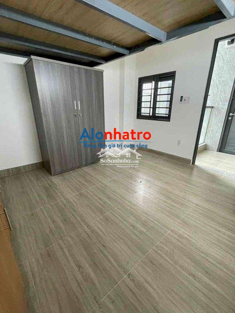 Phòng có gác 4 triệu/tháng, Đường Kênh Nước Đen, Tân Thành, Tân Phú