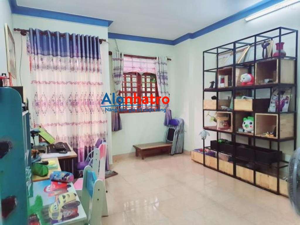 Cần bán gấp nhà 72m2, chỉ 4.5 tỷ TL, cạnh CV Phần mềm Quang Trung, Q.12
