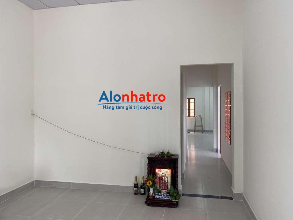 Cho thuê nhà nguyên căn 120m2, 8 Triệu/tháng, mặt tiền đường khu Trung Chánh, Hóc Môn 