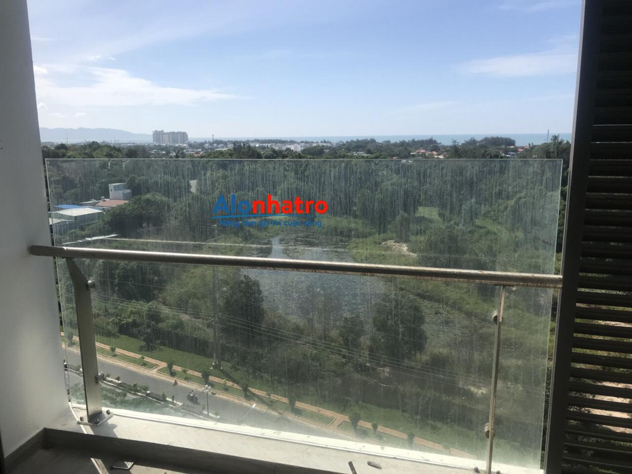 Cần cho thuê căn hộ 2 phòng ngủ view biển