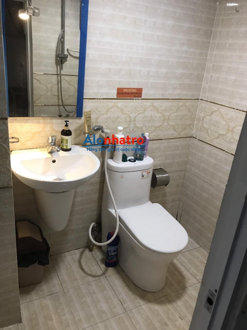 Tìm nữ ở ghép phòng trọ trên gác giá rẻ Q10