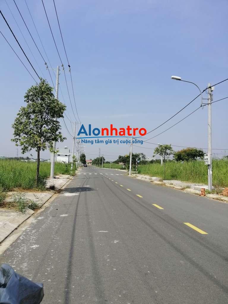 cân bán nhà đường đinh đức thiện bình chánh 