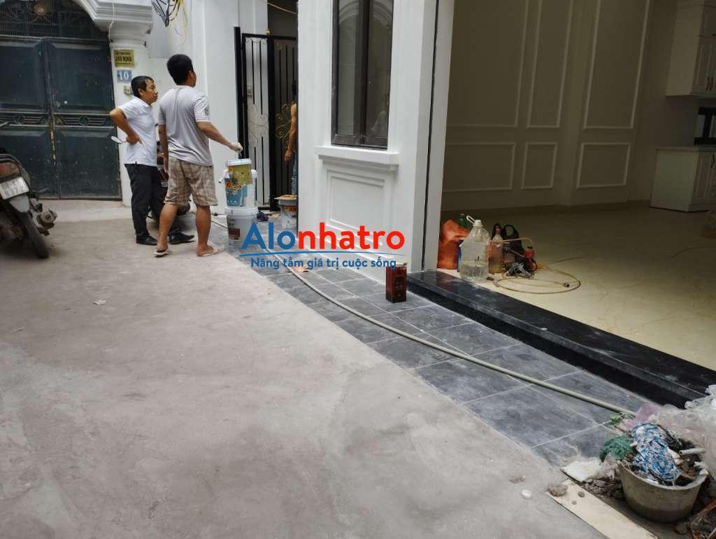 BÁN GẤP nhà phân lô cực đẹp Khu vực Nguyễn Văn Cừ.Hồ Hàng Không.LÔ GÓC NGÕ OTO GIÁ HẠT RẺ