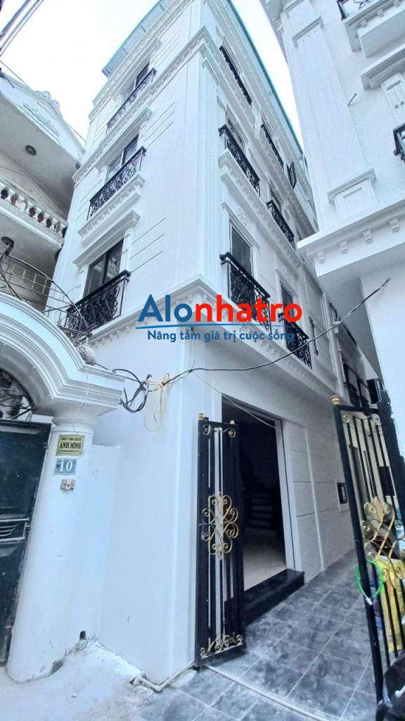 BÁN GẤP nhà phân lô cực đẹp Khu vực Nguyễn Văn Cừ.Hồ Hàng Không.LÔ GÓC NGÕ OTO GIÁ HẠT RẺ