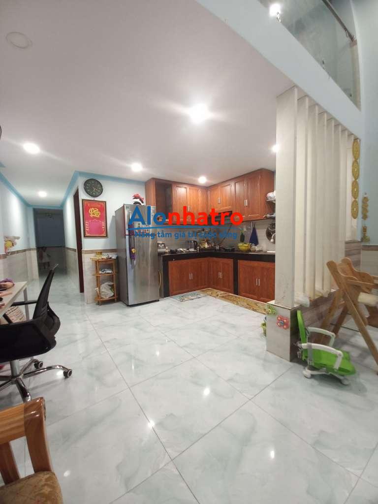 Chưa đến 4 tỷ, 75m2, 2 tầng, bán nhà Phước Long B, Thủ Đức.